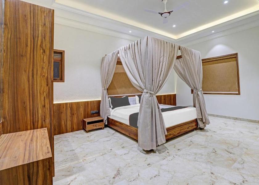 Gujarat Rajkot Deluxe Room