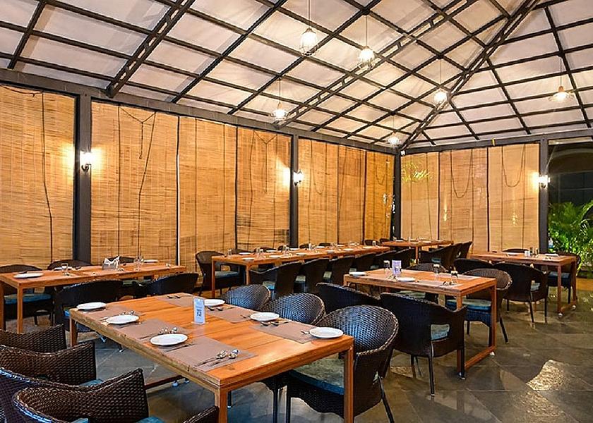 Madhya Pradesh Bhopal Food & Dining