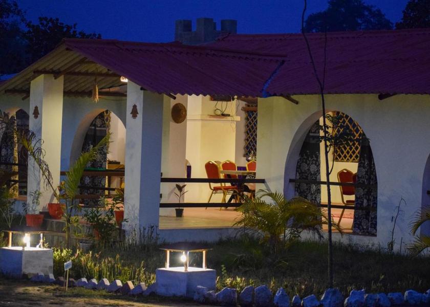 Madhya Pradesh Sarmaniya Hotel Exterior