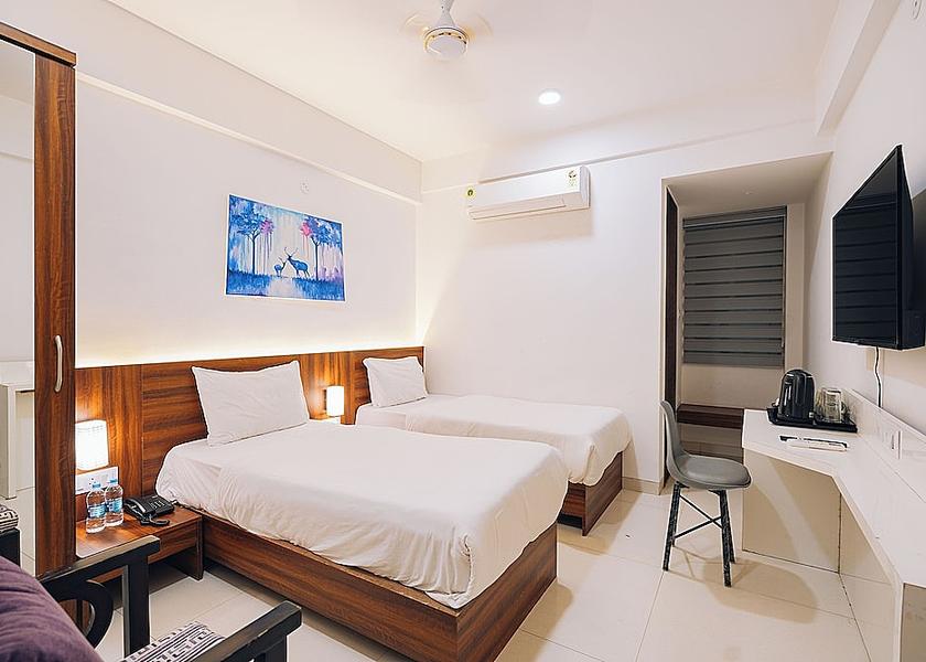 Madhya Pradesh Indore Room