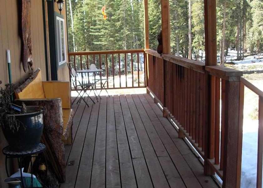 Alaska Tok Porch