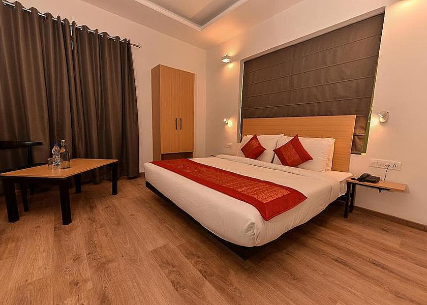 Uttar Pradesh Ghaziabad Deluxe Queen Room