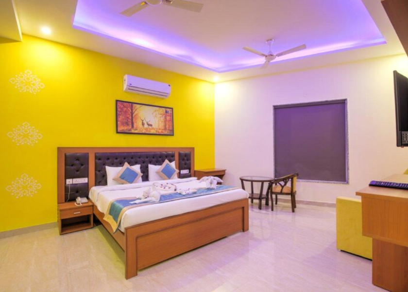 Uttar Pradesh Noida Superior Triple Room