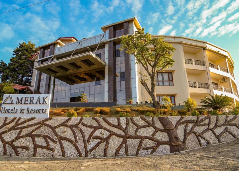 Uttarakhand Bhimtal Facade