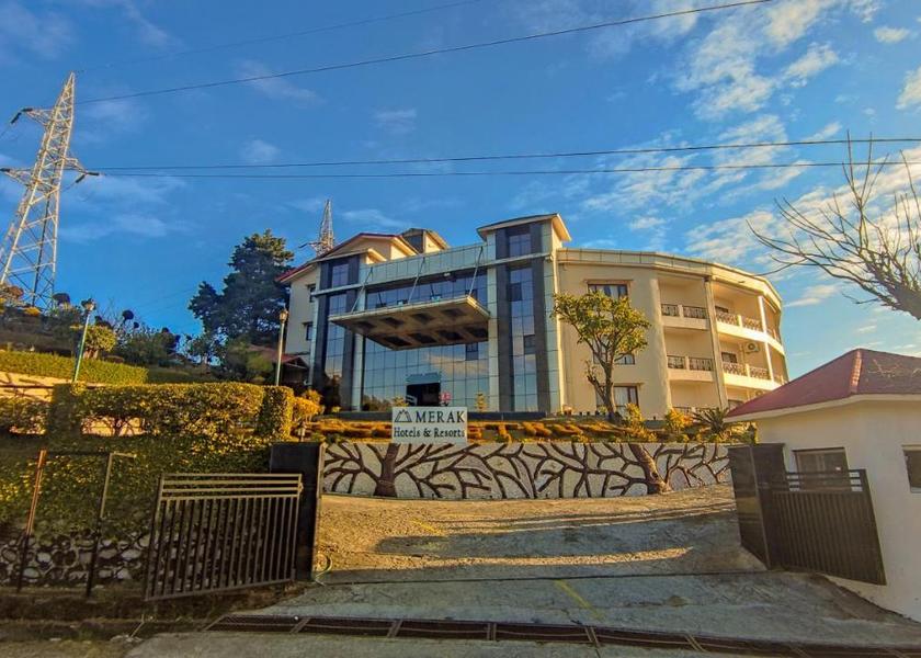Uttarakhand Bhimtal Hotel Exterior
