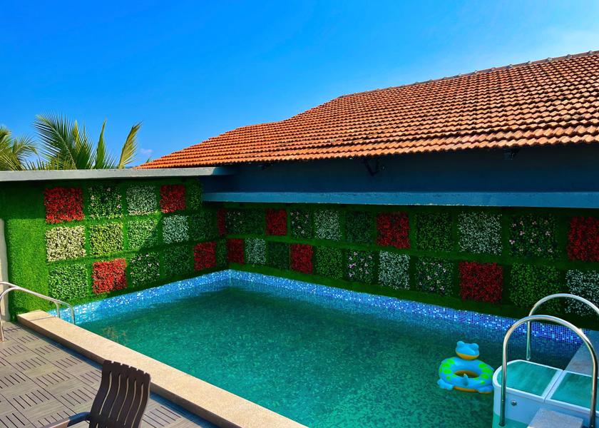 Goa Calangute Pool