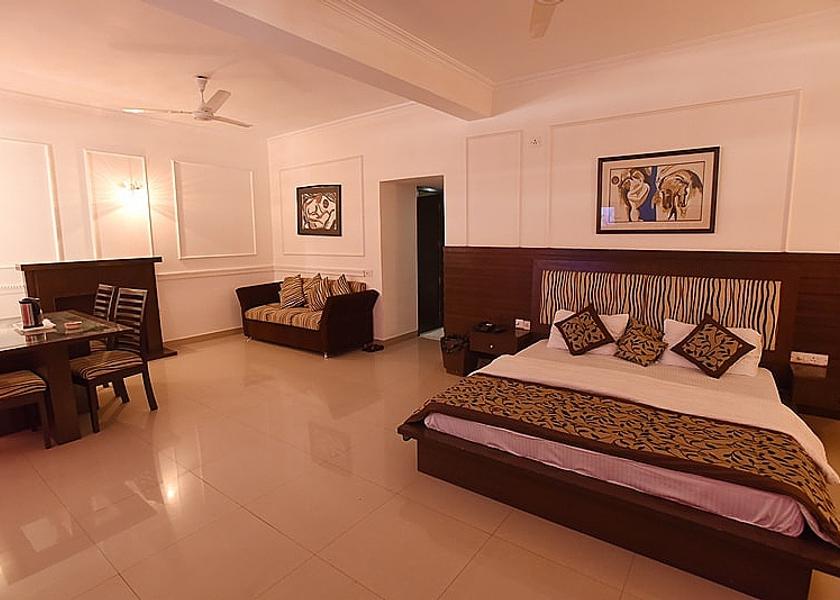 Uttarakhand Mussoorie Executive Suite Room