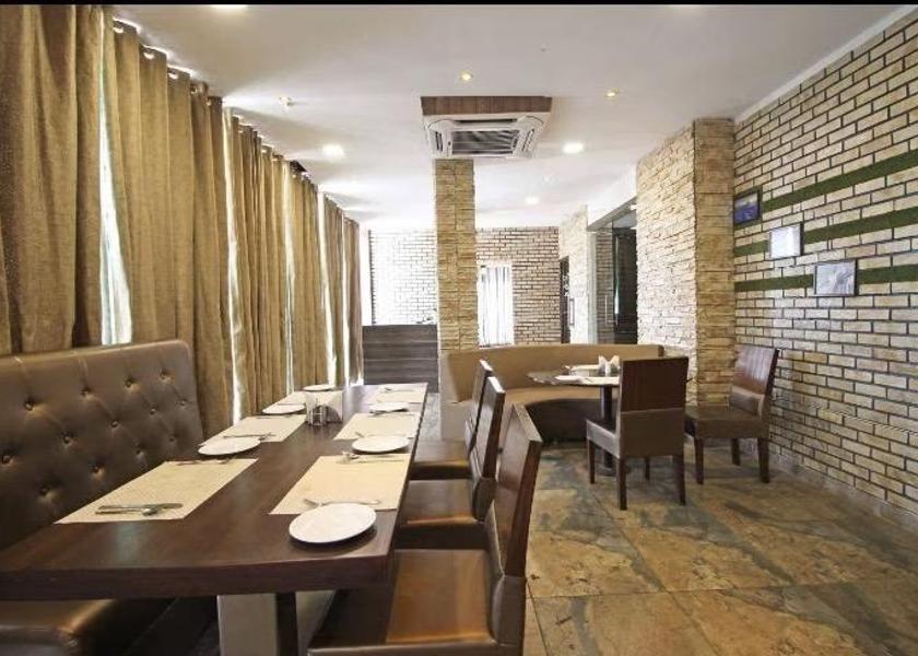 Uttarakhand Dehradun Food & Dining