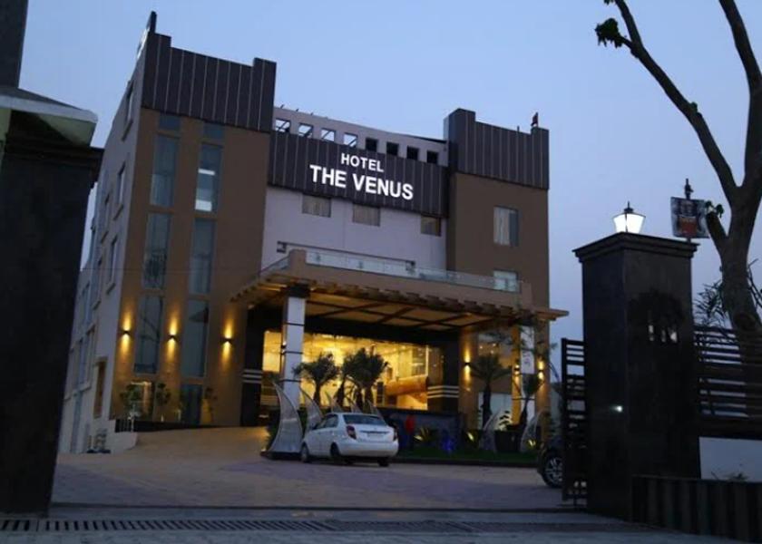 Uttarakhand Rudrapur Hotel Exterior