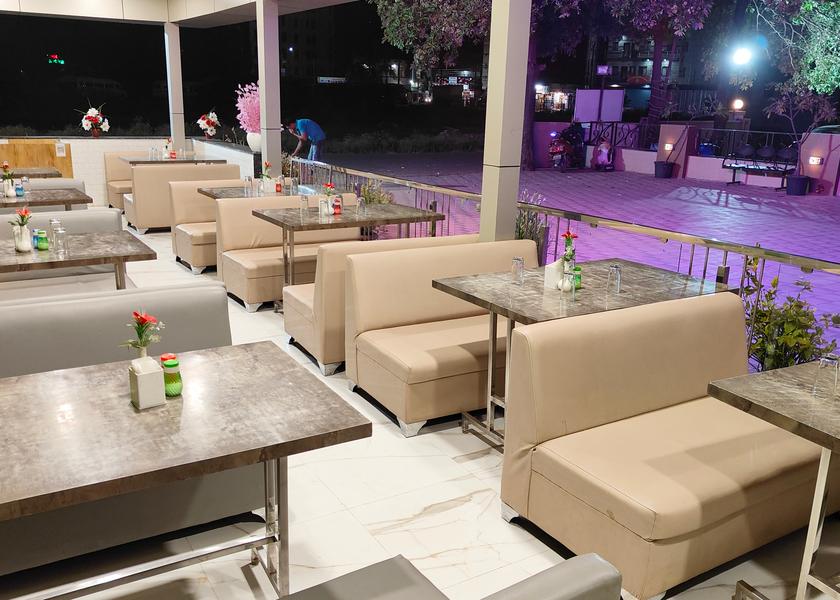 Maharashtra Shirdi Hotel Exterior