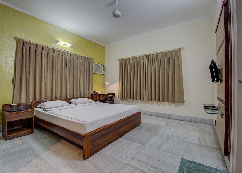 West Bengal Kolkata Deluxe Room