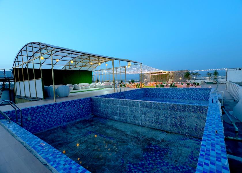 Punjab Zirakpur Pool