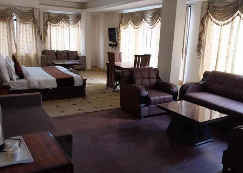 Himachal Pradesh Shallin Family Suite 4Bed