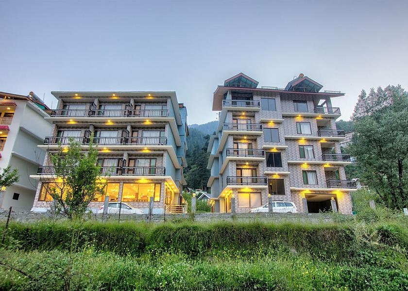 Himachal Pradesh Manali Hotel Exterior