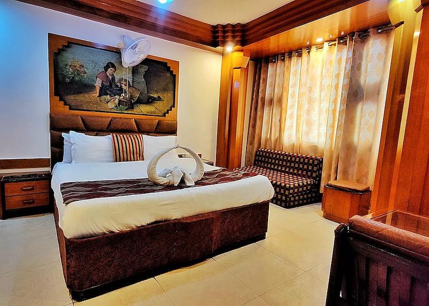 Himachal Pradesh Shimla These are Valley view big rooms with Sofa cum bed and huge wardrobe. Spacious rooms with ventilation, window, valley view, LED, new renovated washrooms with hot water, rain shower.