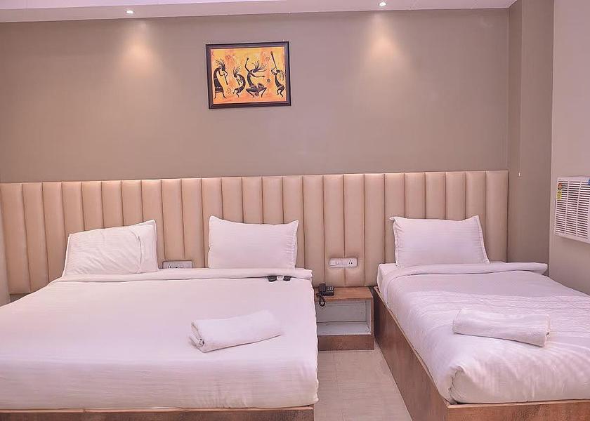 Uttar Pradesh Prayagraj Super Deluxe Triple Room