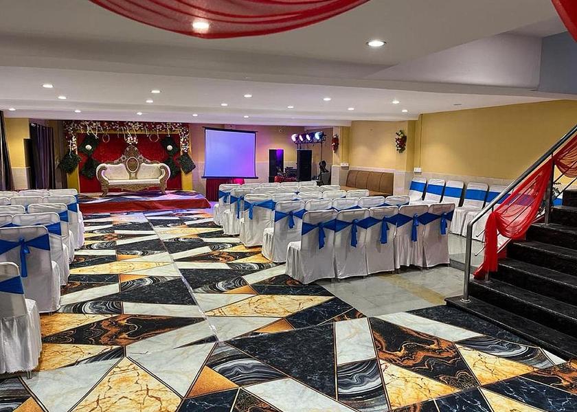 Uttar Pradesh Prayagraj Food & Dining