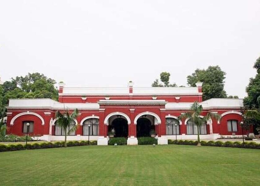 Uttar Pradesh Prayagraj Hotel Exterior