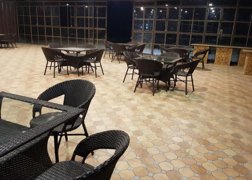 Uttar Pradesh Prayagraj Food & Dining