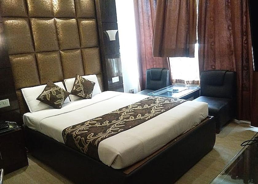 Uttar Pradesh Prayagraj Standard Room