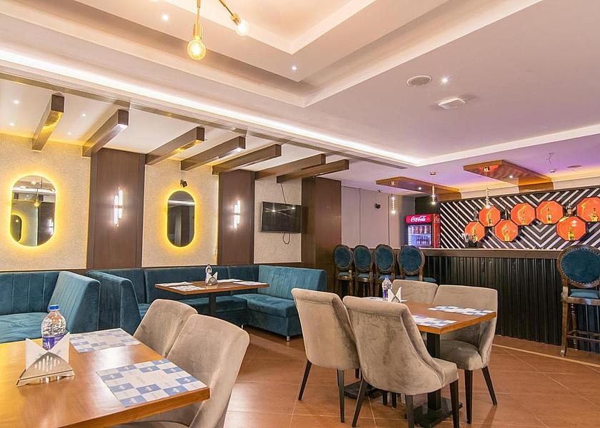 Karnataka Bangalore Food & Dining