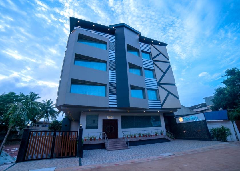 Karnataka Hubballi Hotel Exterior