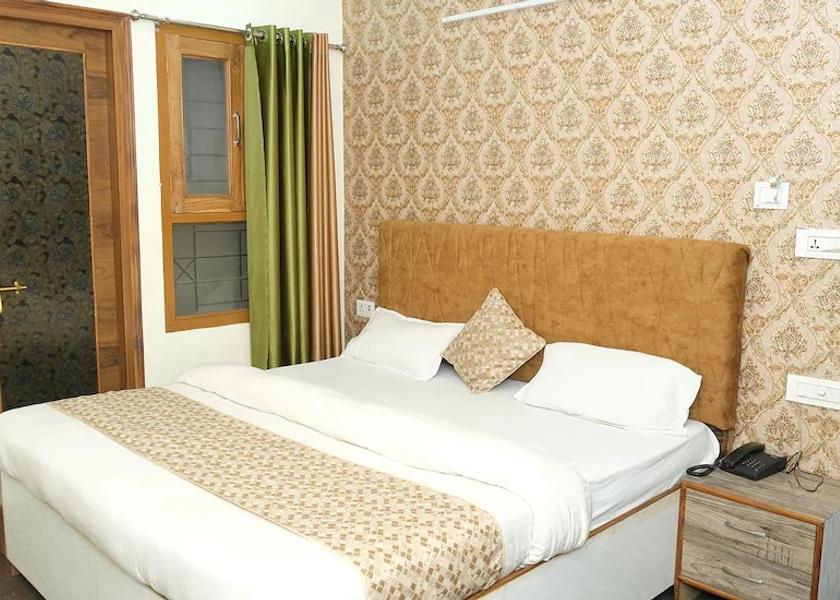 Uttar Pradesh Prayagraj Gold Deluxe Room