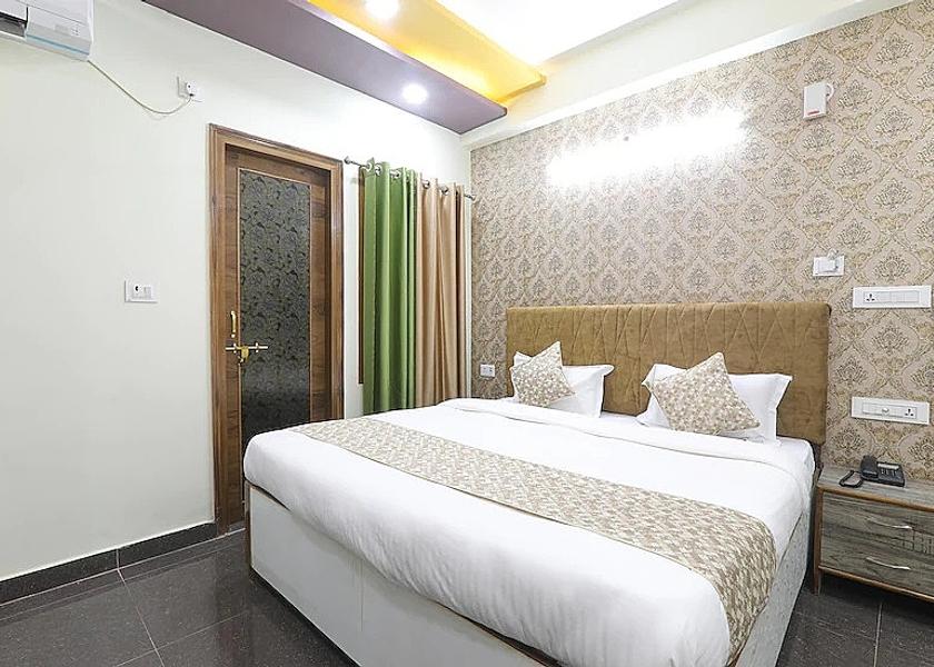 Uttar Pradesh Prayagraj Gold Deluxe Room