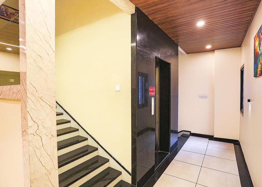 Madhya Pradesh Indore Lobby