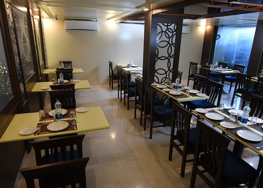 Maharashtra Pune Restaurant