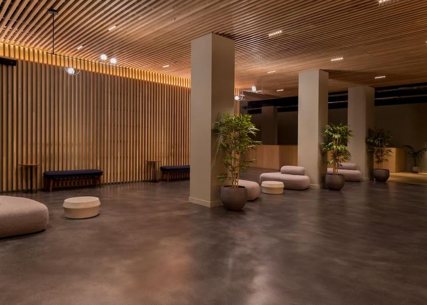 England London Lobby