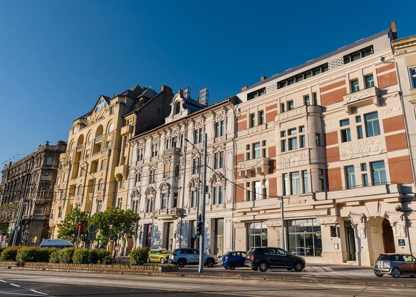  Budapest Exterior Detail