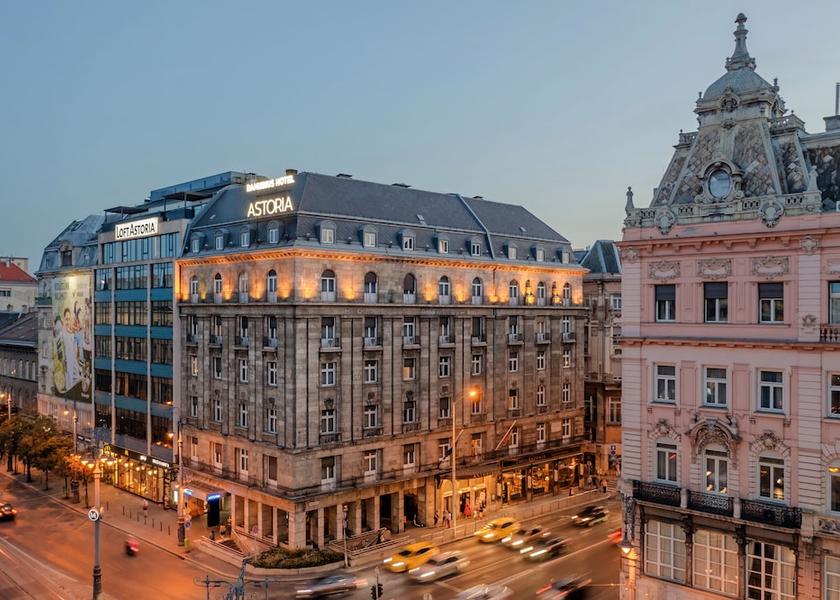  Budapest Facade