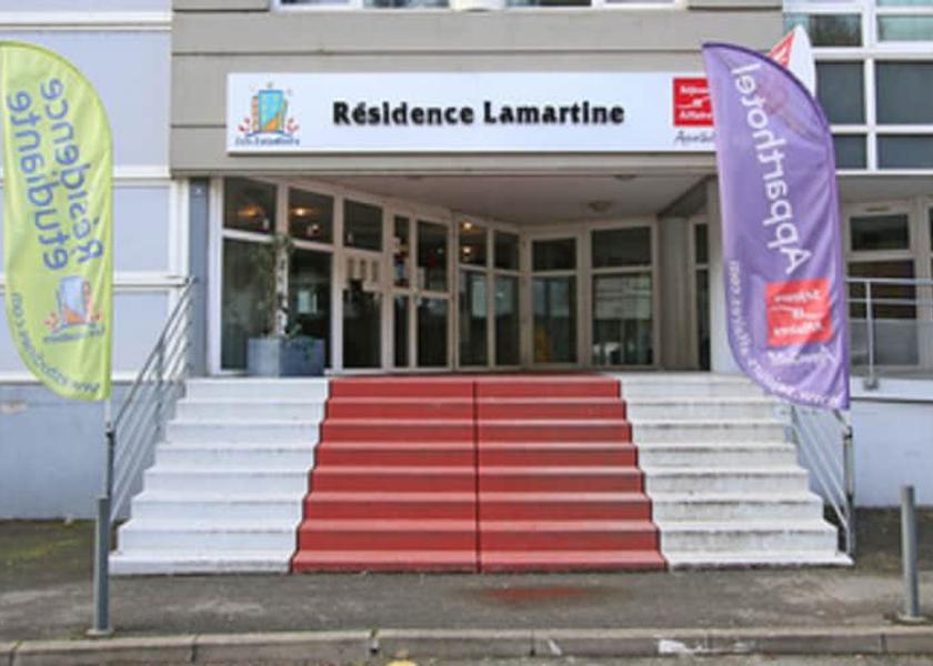 Nouvelle-Aquitaine Poitiers Facade