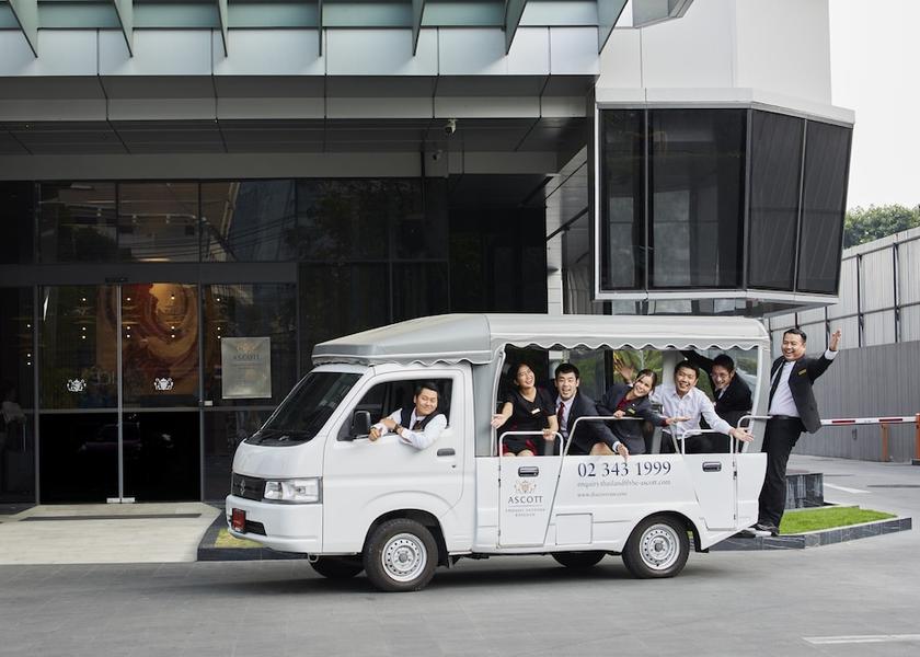 Train station shuttle