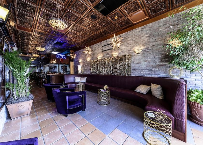 Florida De Funiak Springs Lobby
