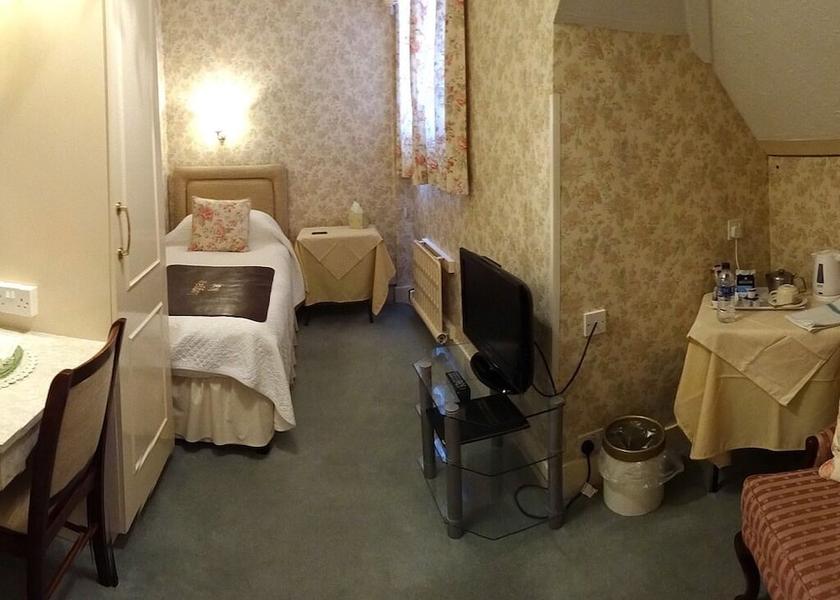 England Clacton-on-Sea Room