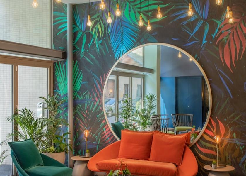  Budapest Lobby