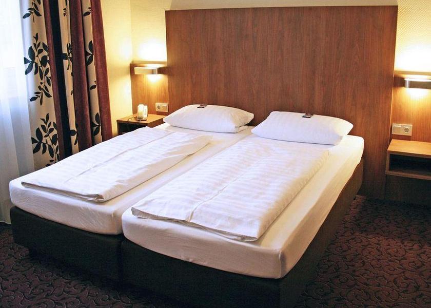 Hessen Frankfurt Double Room with Balcony
