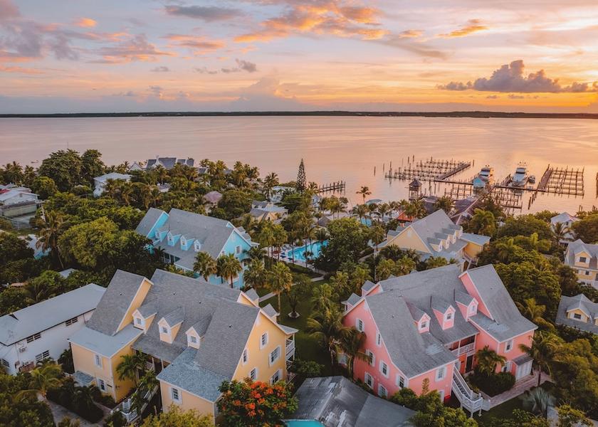 Harbor Island Dunmore Town Exterior