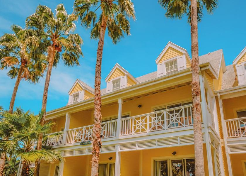 Harbor Island Dunmore Town Exterior