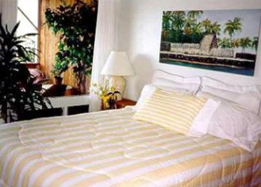 Hawaii Captain Cook Room