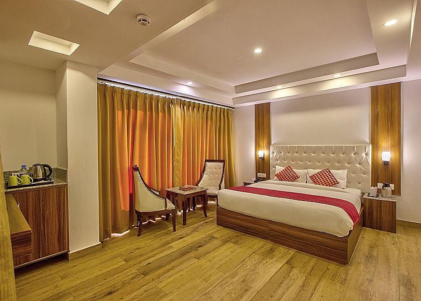 Himachal Pradesh Manali Grandeur room With Hot and Cold AC (NO BALCONY, No View)
