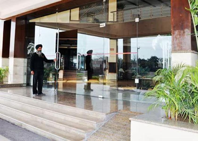 Uttarakhand Rudrapur Hotel Exterior