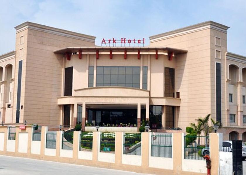 Uttarakhand Rudrapur Hotel Exterior