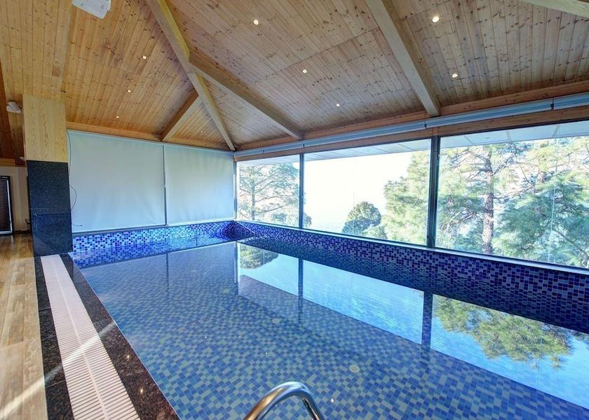 Himachal Pradesh Dharamshala Indoor pool
