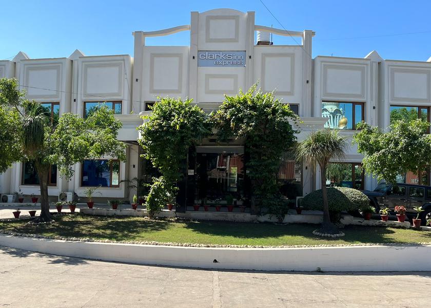 Himachal Pradesh Baddi Hotel Exterior