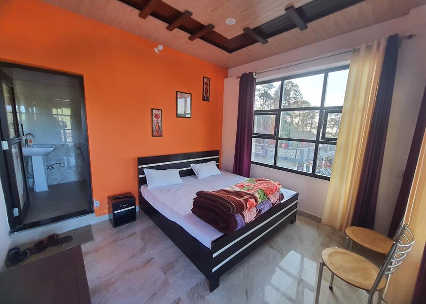 Uttarakhand Ranikhet Deluxe Room