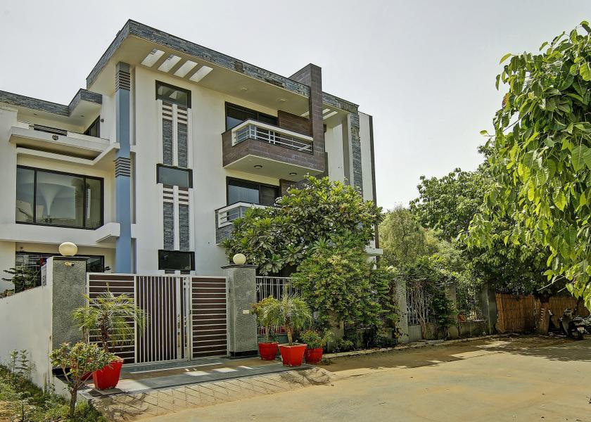 Haryana Gurugram Hotel Exterior