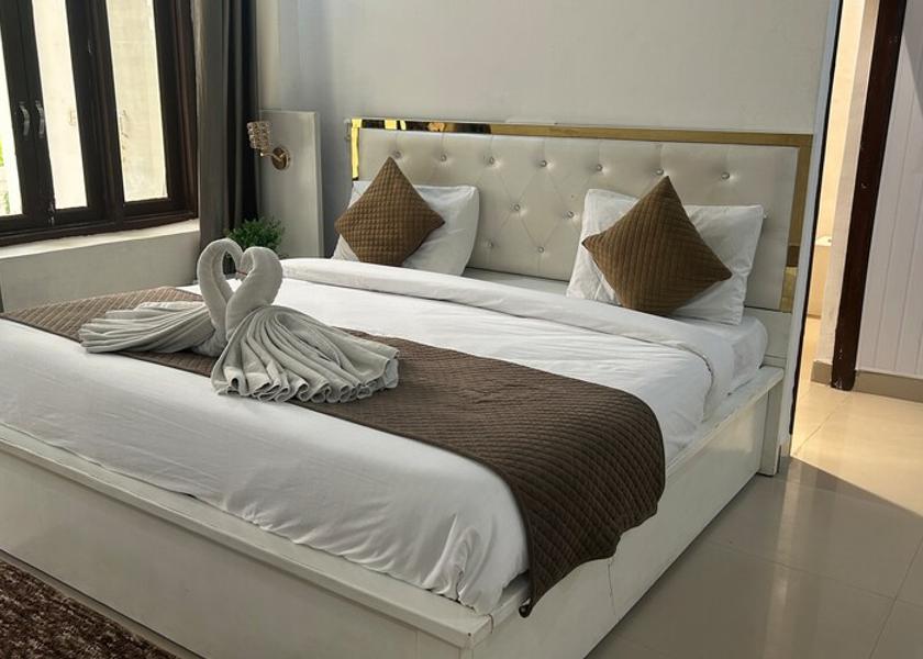 Uttar Pradesh Vrindavan Family Room